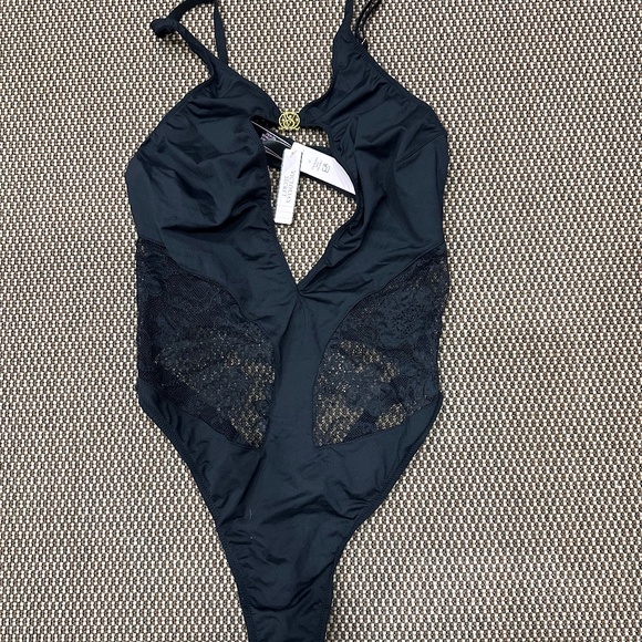 VICTORIA'S SECRET BLACK LACE TEDDY NWT SIZE MEDIUM - Picture 1 of 6